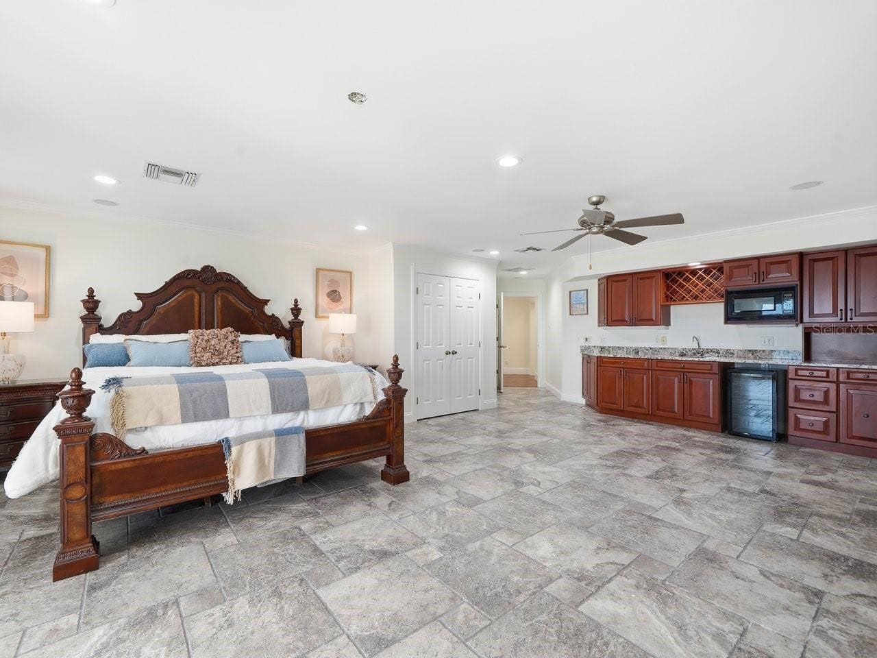 5400 PALI WAY, St Pete Beach, FL 33706 5400 PALI WAY, St Pete Beach, FL 33706