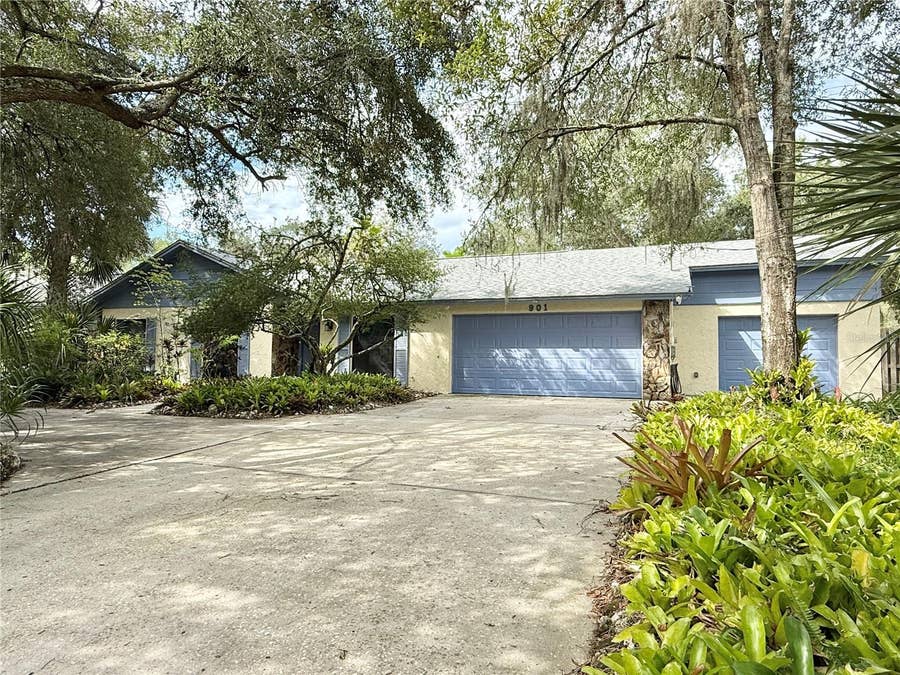 Property photo for 901 W RIVER DRIVE, Temple Terrace, FL