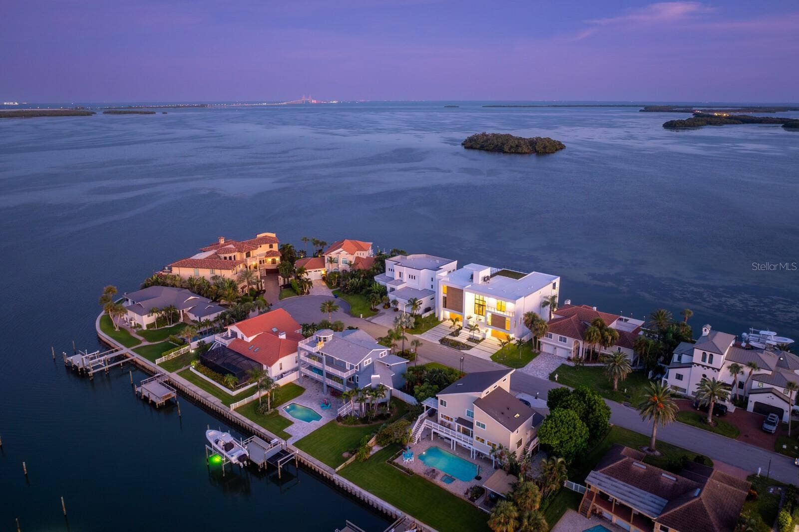 114 SANDS POINT DRIVE, Tierra Verde, FL 33715 114 SANDS POINT DRIVE, Tierra Verde, FL 33715