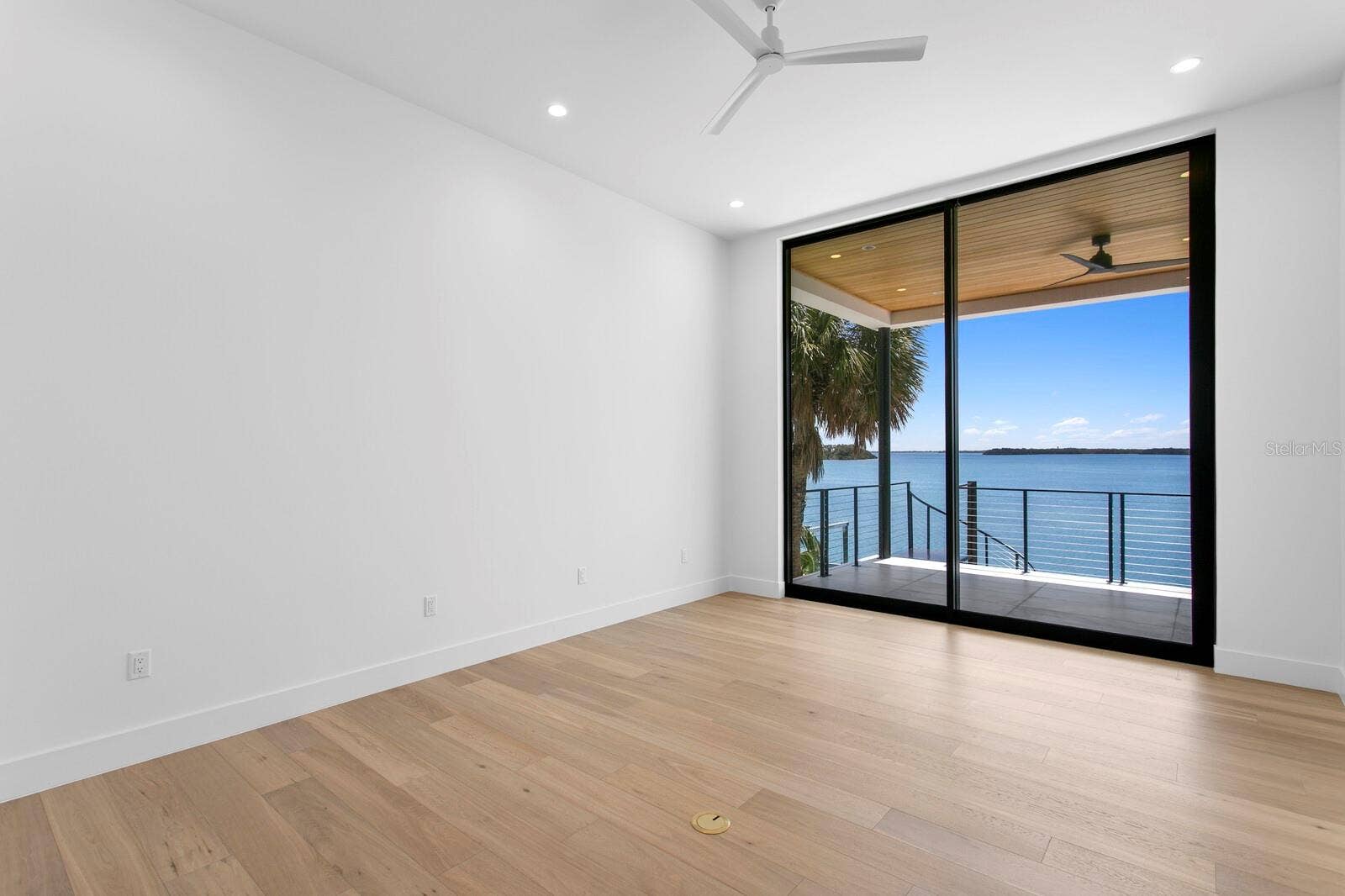 114 SANDS POINT DRIVE, Tierra Verde, FL 33715 114 SANDS POINT DRIVE, Tierra Verde, FL 33715