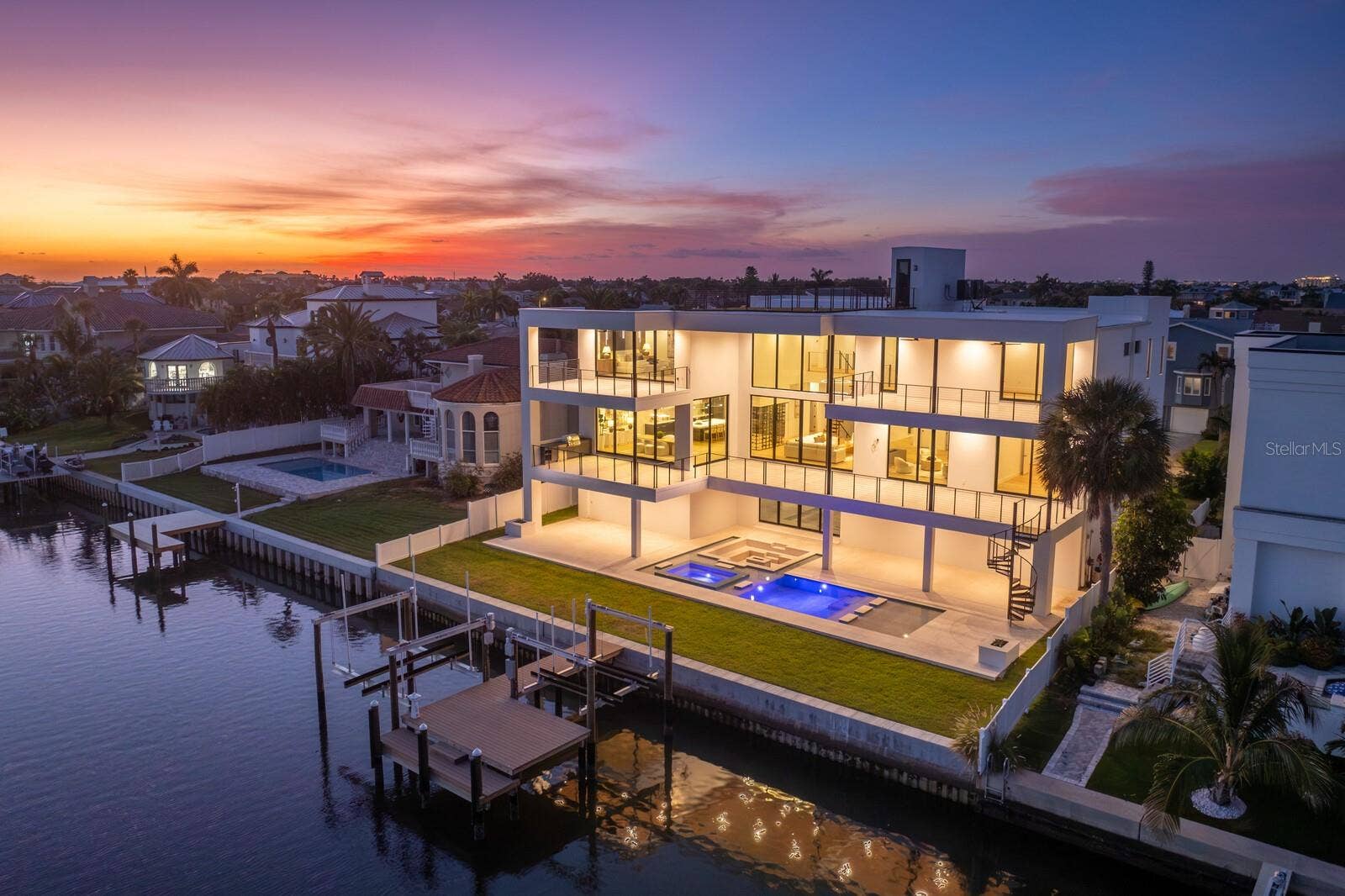 114 SANDS POINT DRIVE, Tierra Verde, FL 33715 114 SANDS POINT DRIVE, Tierra Verde, FL 33715