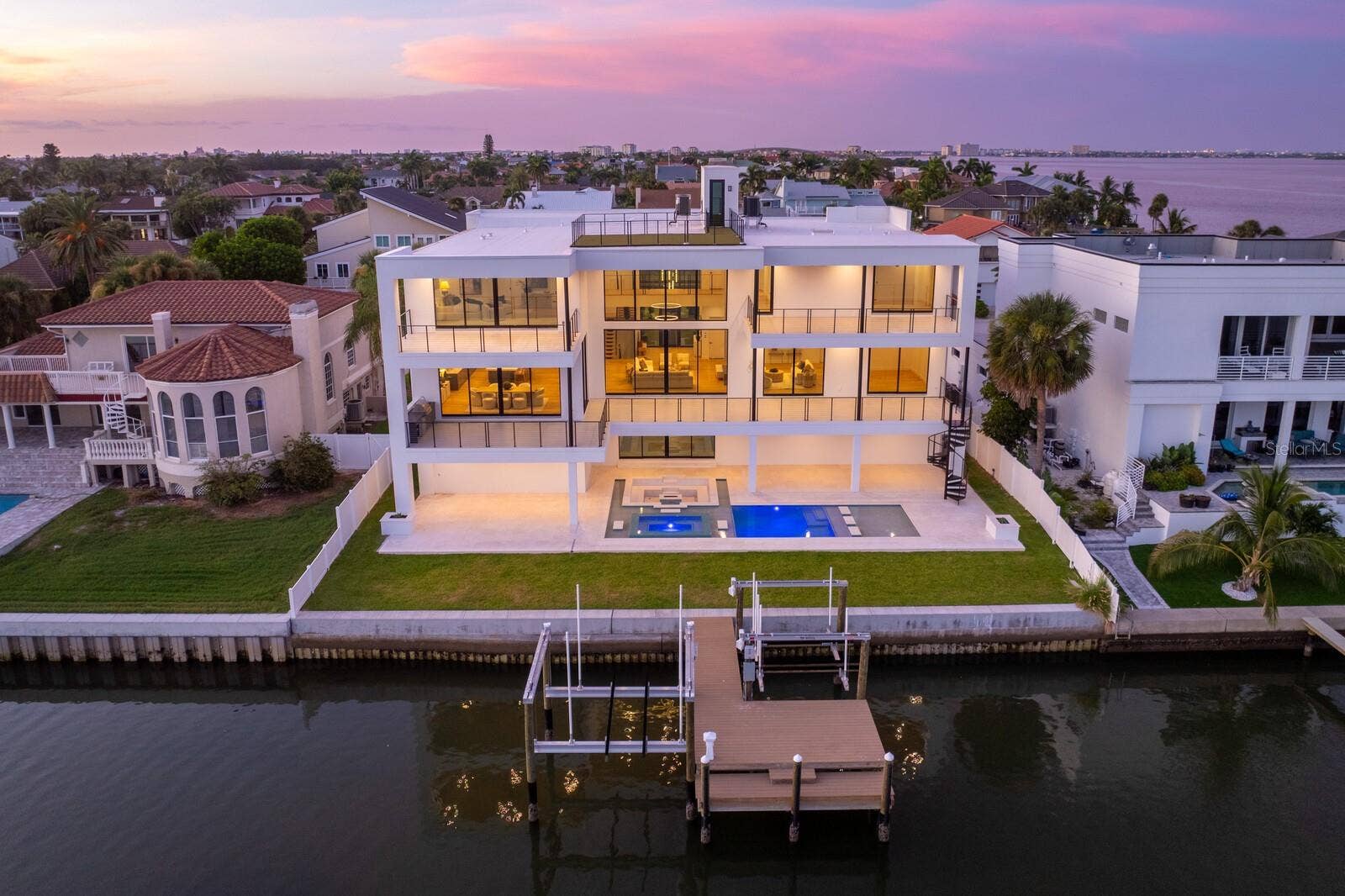 114 SANDS POINT DRIVE, Tierra Verde, FL 33715 114 SANDS POINT DRIVE, Tierra Verde, FL 33715