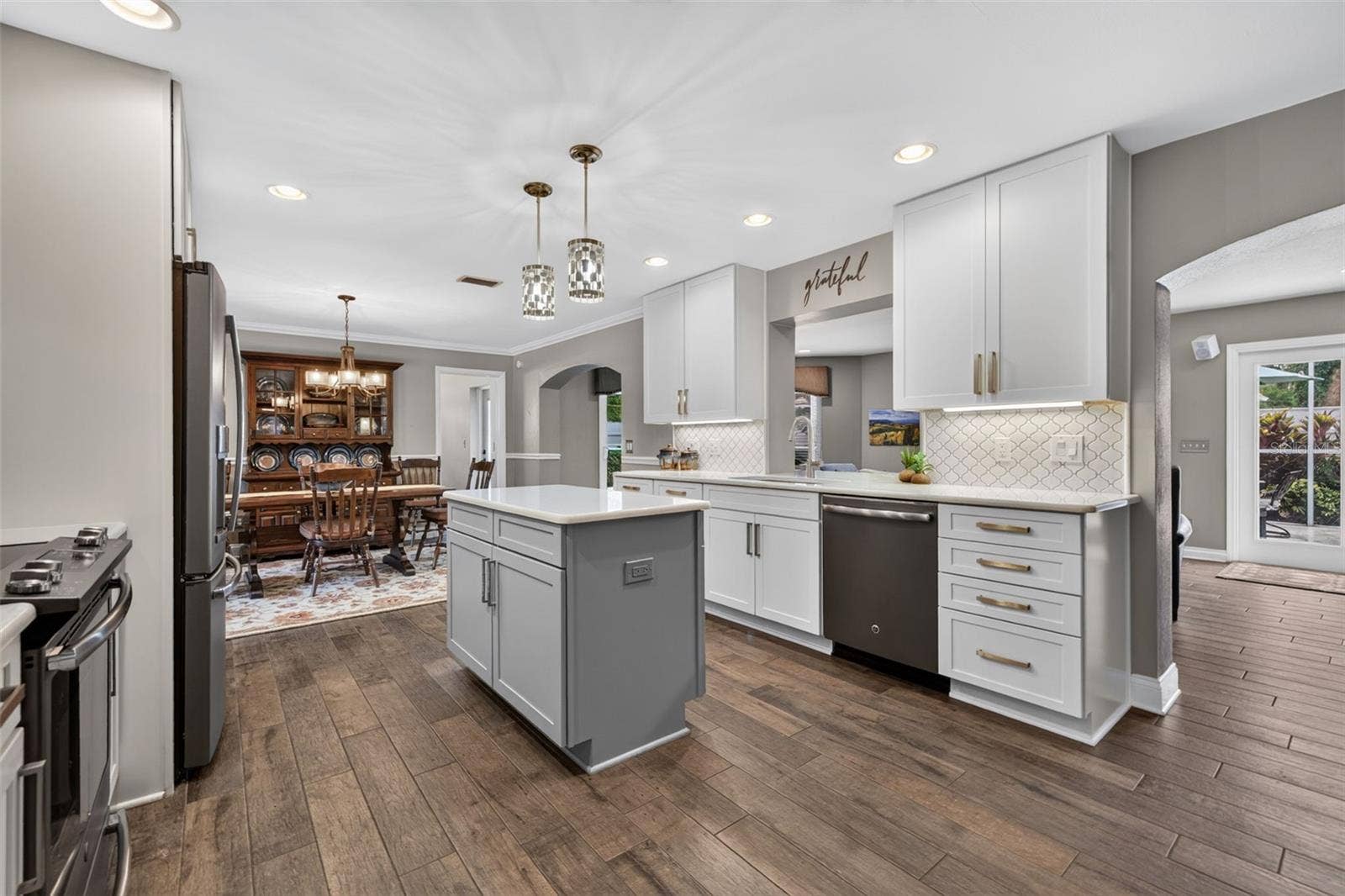 9795 PORTSIDE DRIVE, Seminole, FL 33776 Kitchen