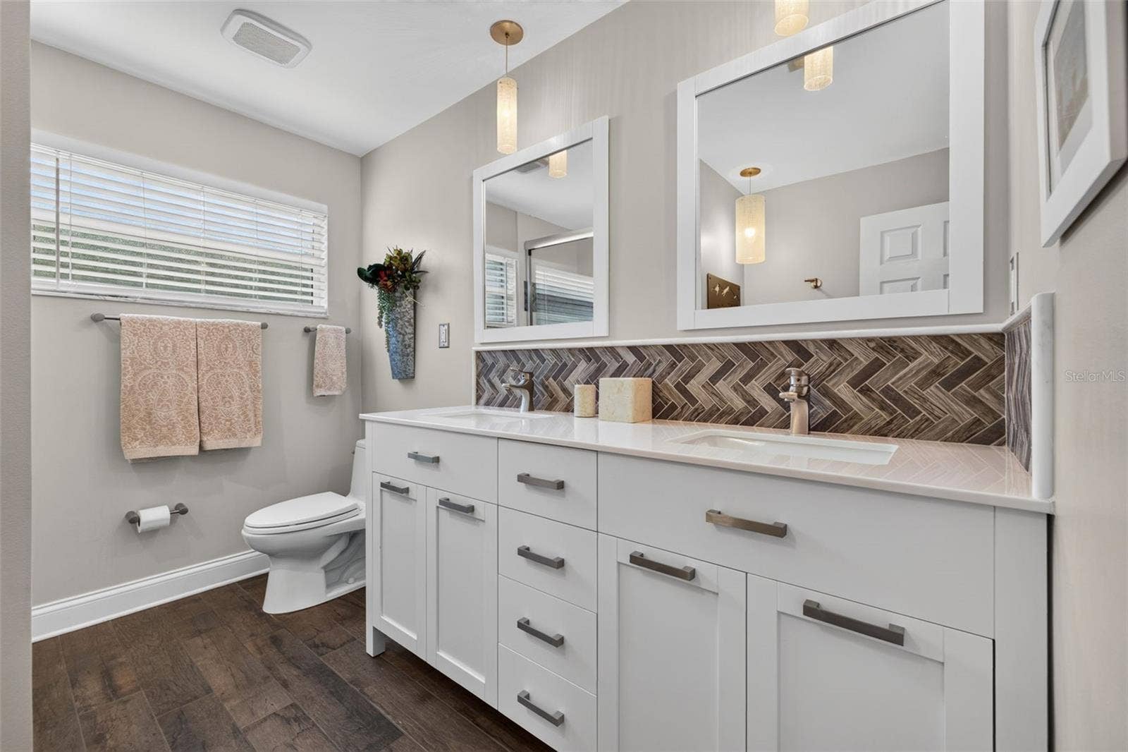 9795 PORTSIDE DRIVE, Seminole, FL 33776 Bathroom #2