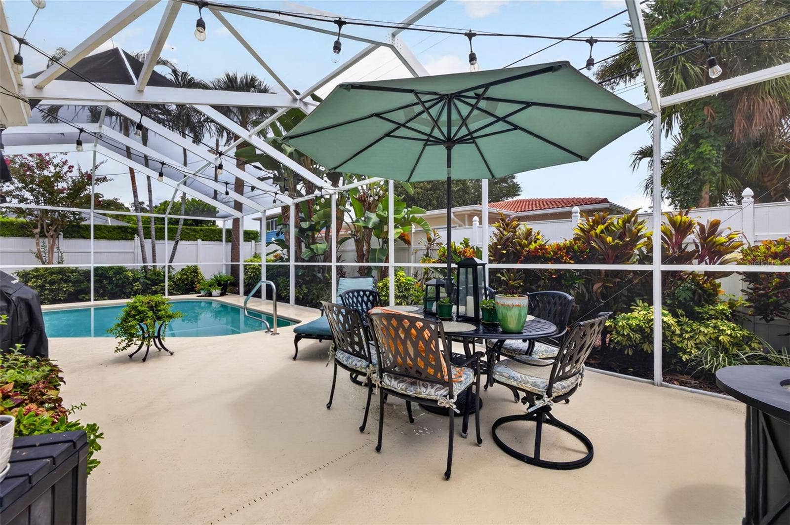 9795 PORTSIDE DRIVE, Seminole, FL 33776 Enclosed Patio