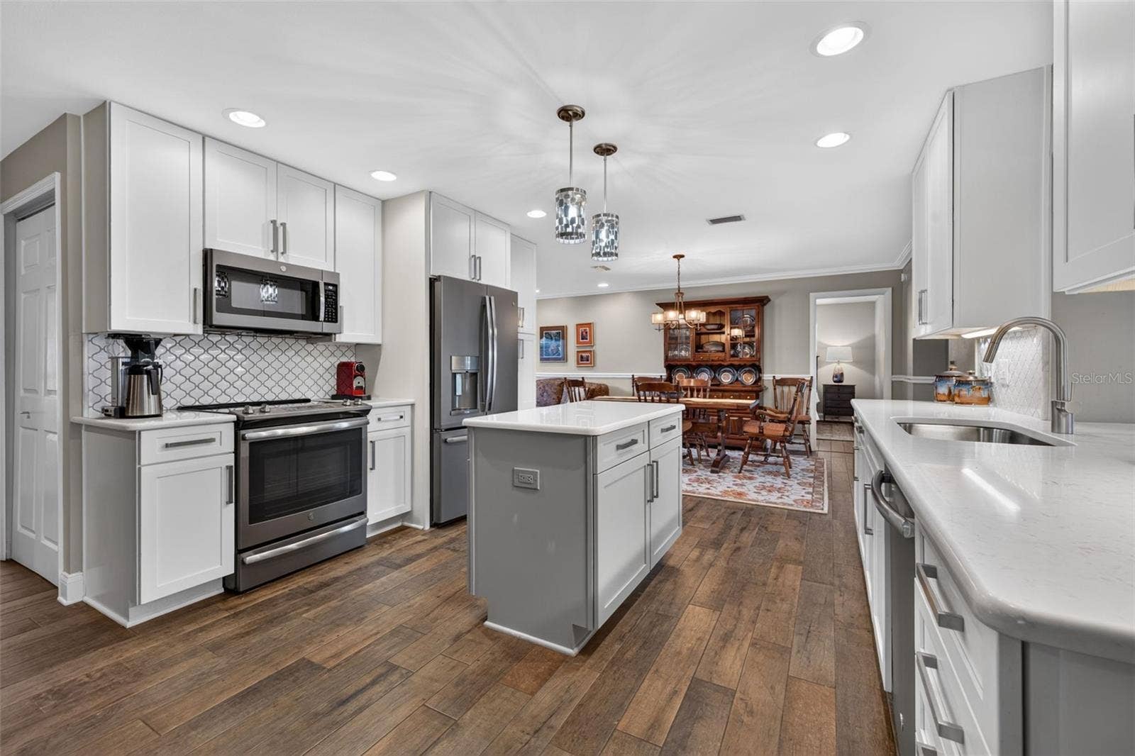 9795 PORTSIDE DRIVE, Seminole, FL 33776 Kitchen