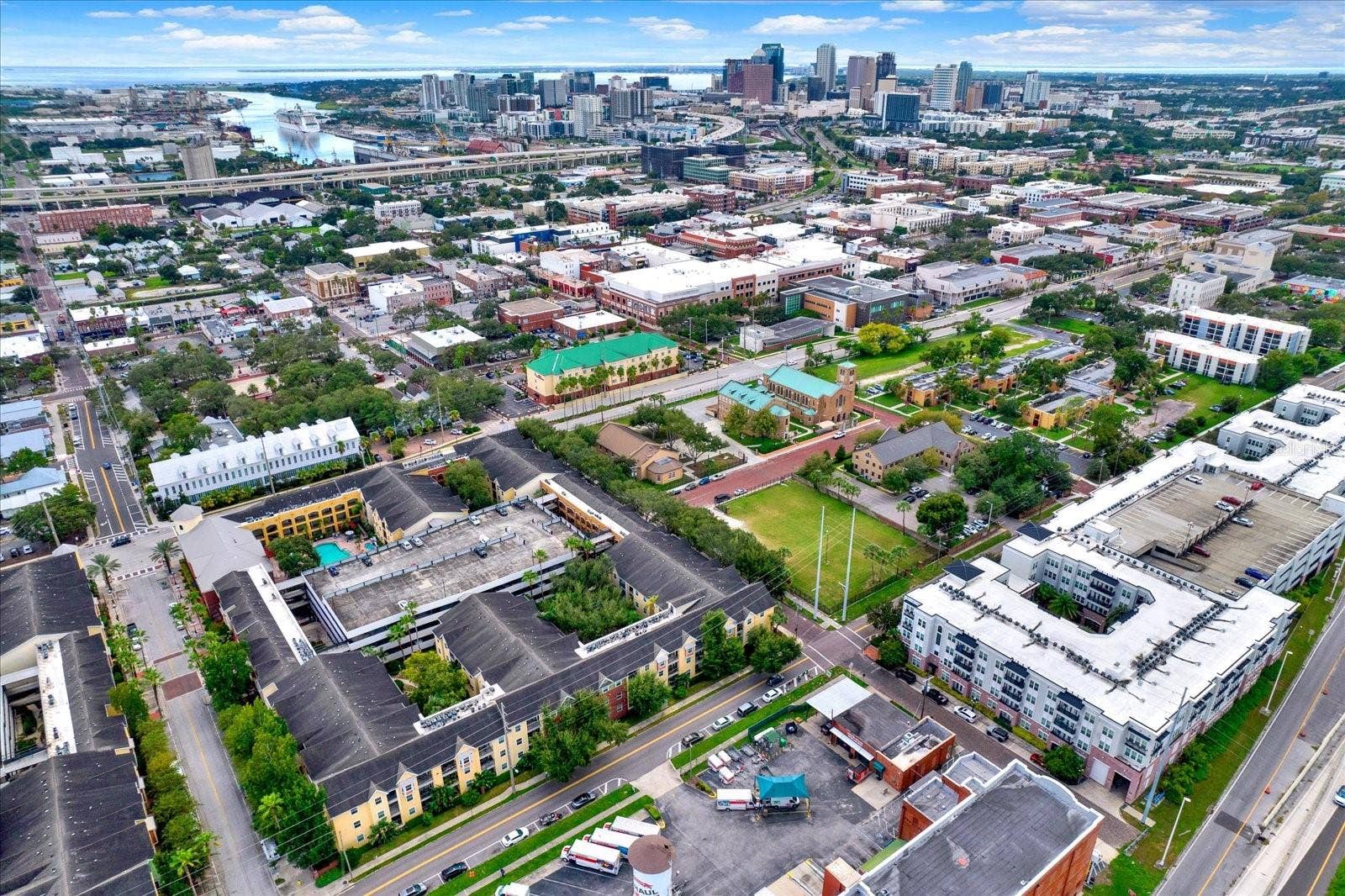 1810 E PALM AVENUE, #5222, Tampa, FL 33605 1810 E PALM AVENUE, #5222, Tampa, FL 33605