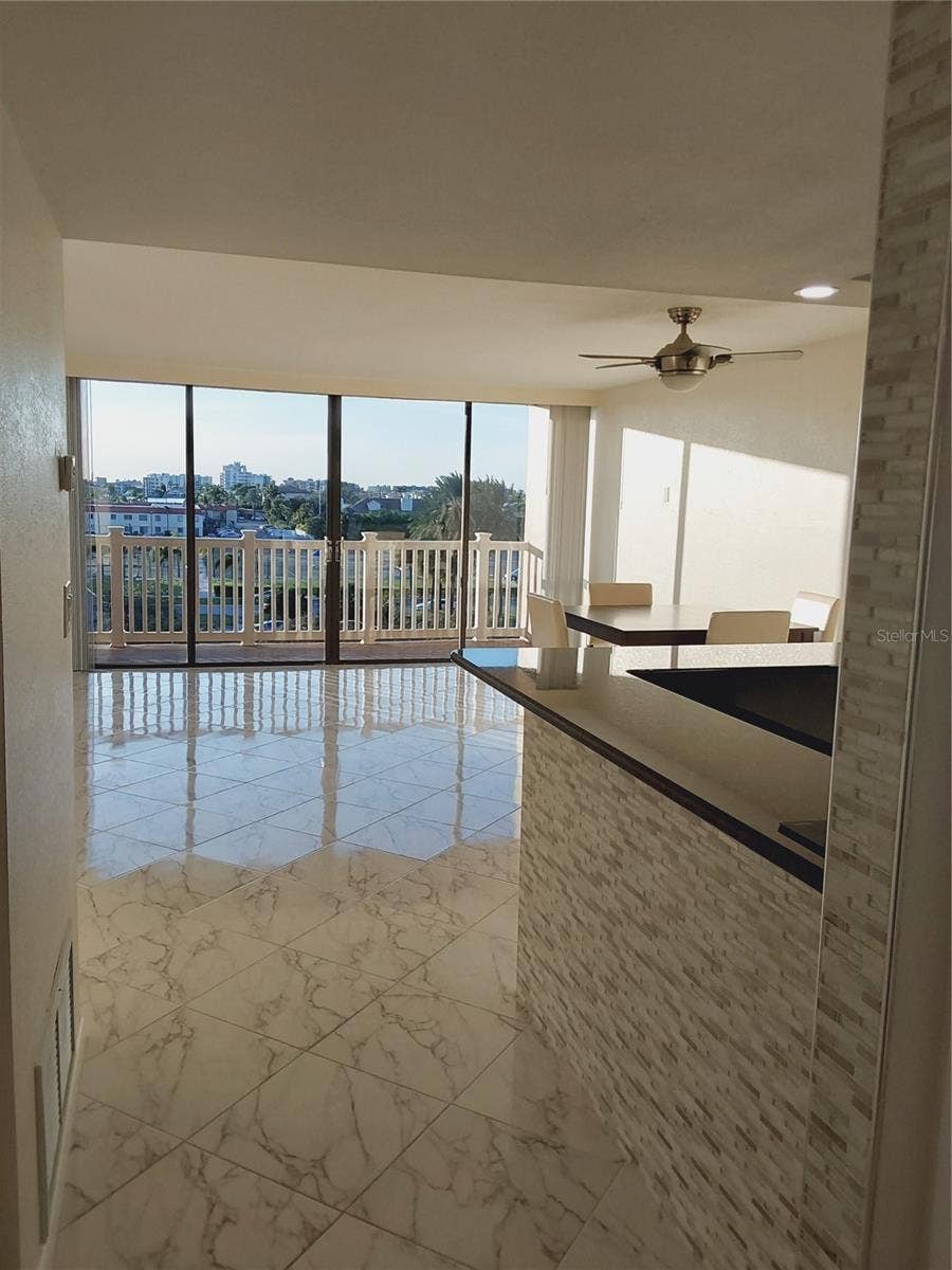 500 TREASURE ISLAND CAUSEWAY, #502, Treasure Island, FL 33706 500 TREASURE ISLAND CAUSEWAY, #502, Treasure Island, FL 33706