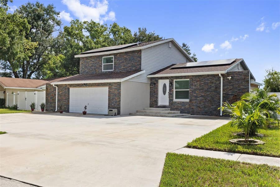 Property photo for 5408 PENTAIL CIRCLE, Tampa, FL