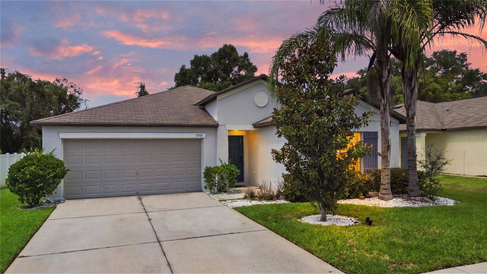 2979 MOULDEN HOLLOW DRIVE, Zephyrhills, FL 33540 Front of home