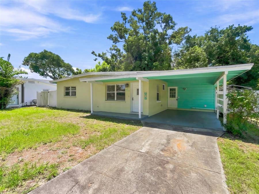 Property photo for 921 6TH AVENUE NW, Largo, FL