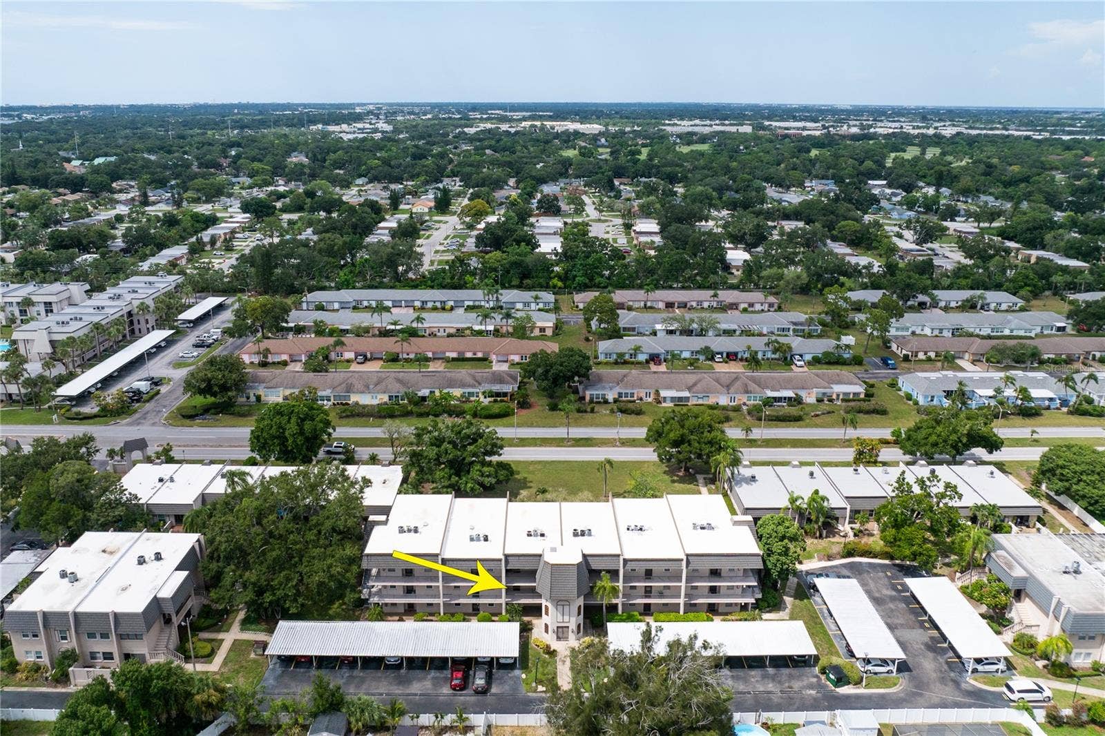 Conveniently located Condo