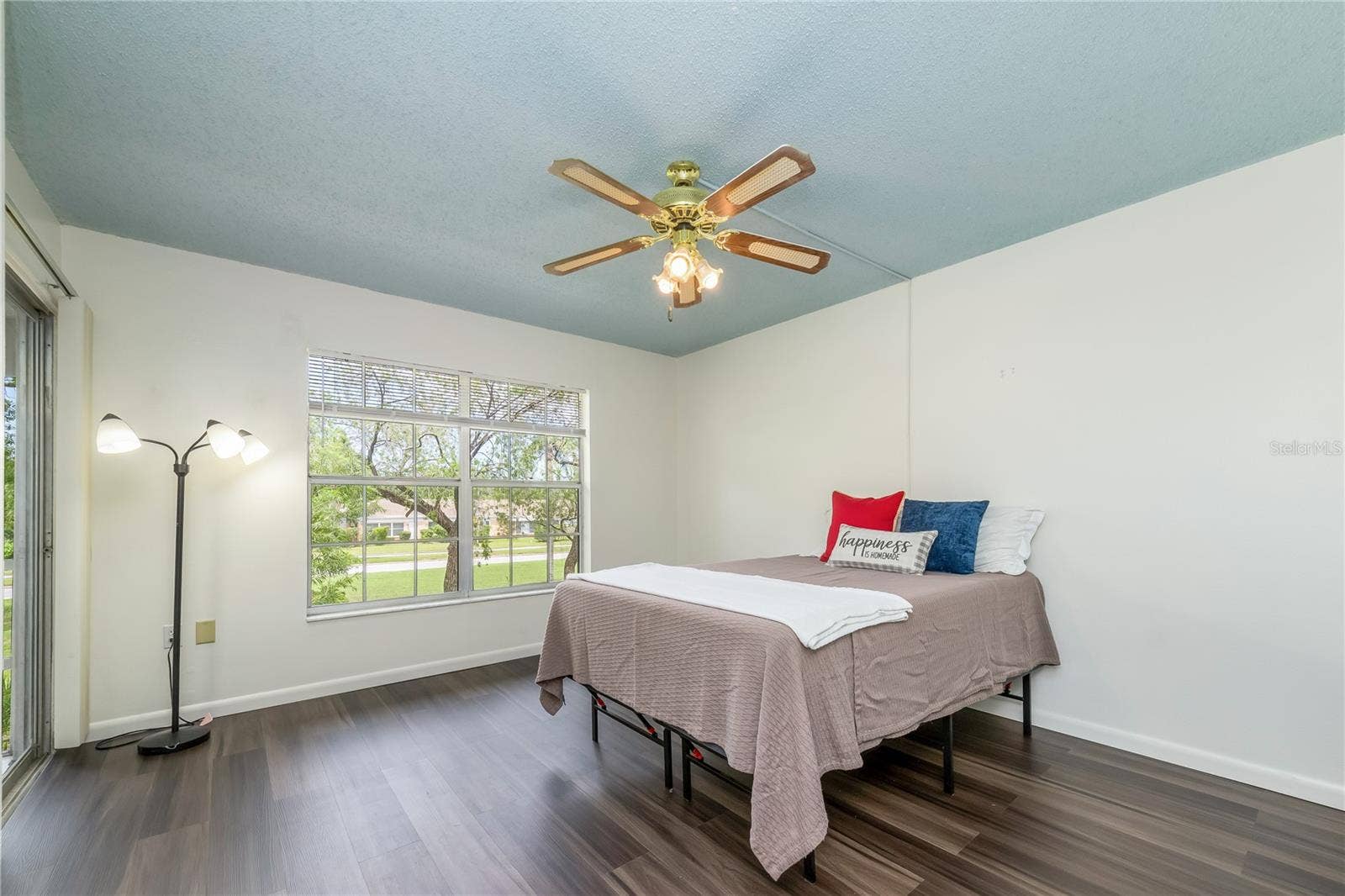 Spacious bedroom with access to the patio