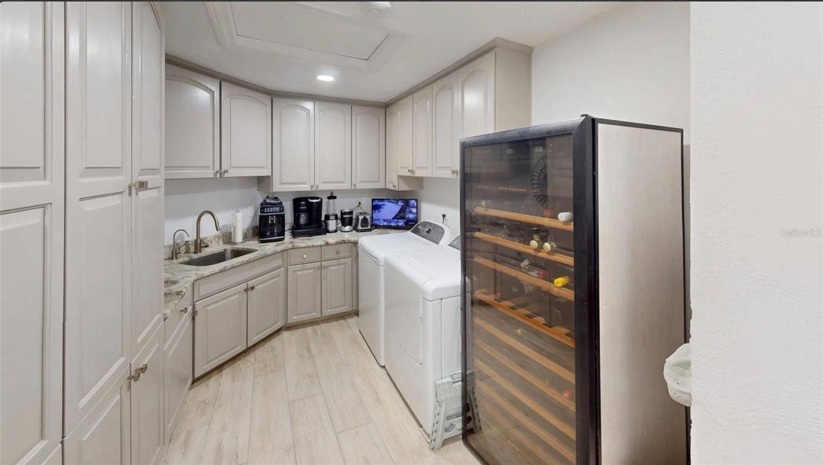 101 9TH STREET E, Tierra Verde, FL 33715 101 9TH STREET E, Tierra Verde, FL 33715