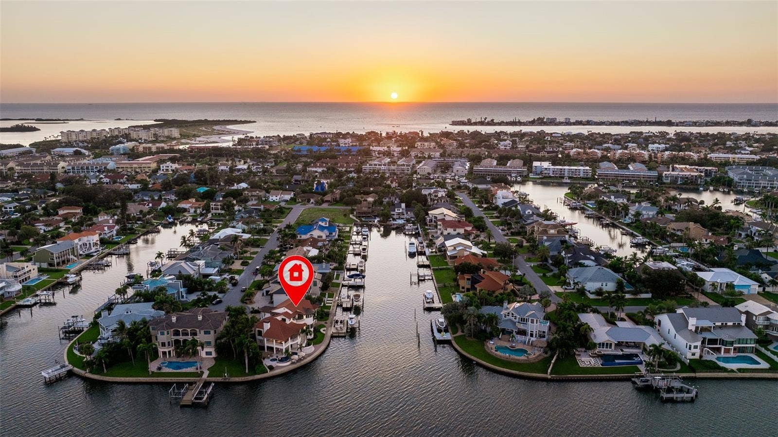 101 9TH STREET E, Tierra Verde, FL 33715 Located in the cut-de-sac