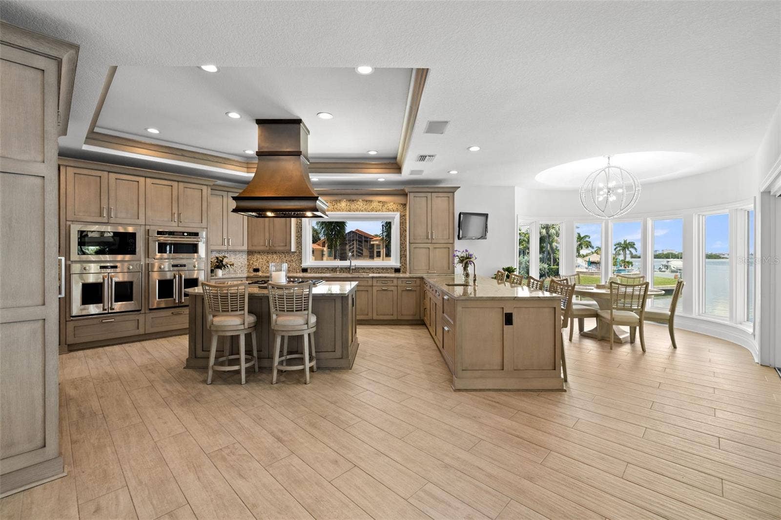 101 9TH STREET E, Tierra Verde, FL 33715 101 9TH STREET E, Tierra Verde, FL 33715