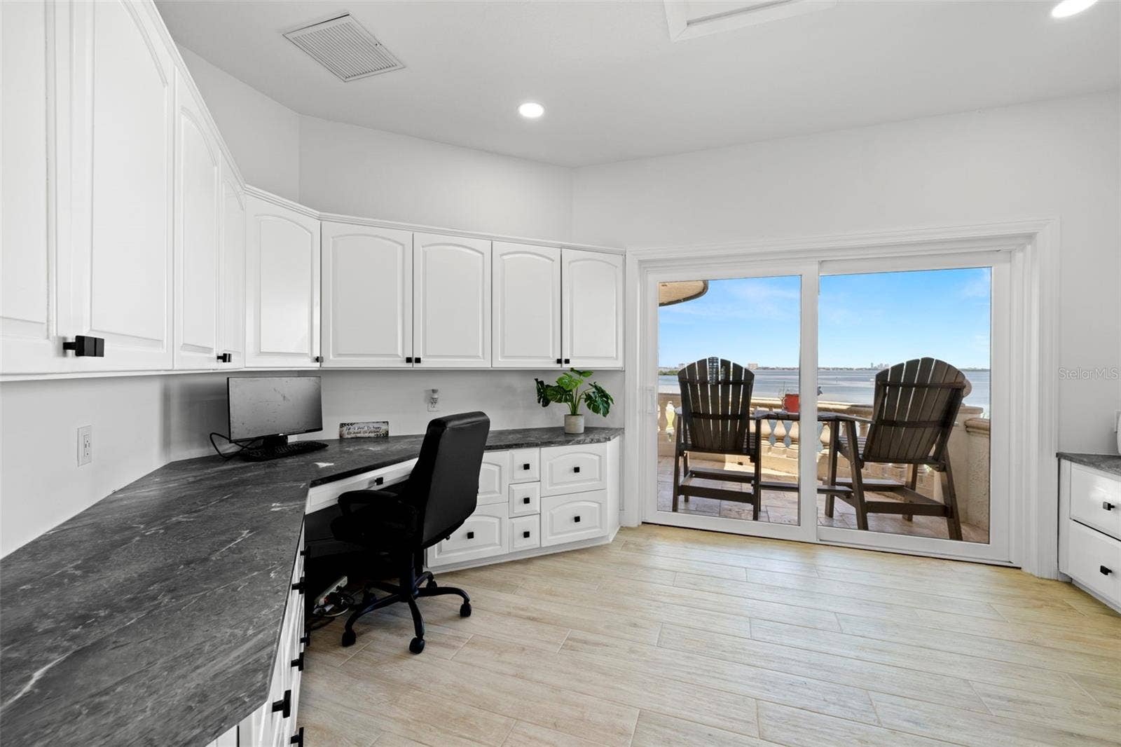 101 9TH STREET E, Tierra Verde, FL 33715 101 9TH STREET E, Tierra Verde, FL 33715