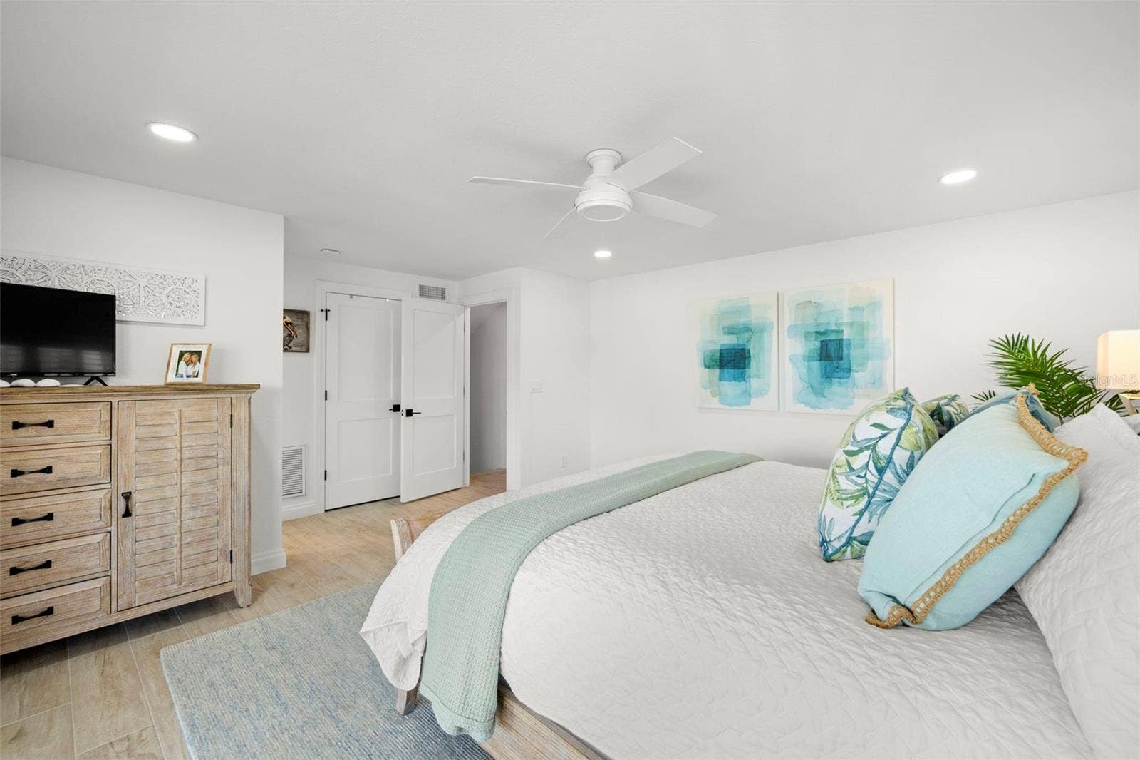 101 9TH STREET E, Tierra Verde, FL 33715 101 9TH STREET E, Tierra Verde, FL 33715