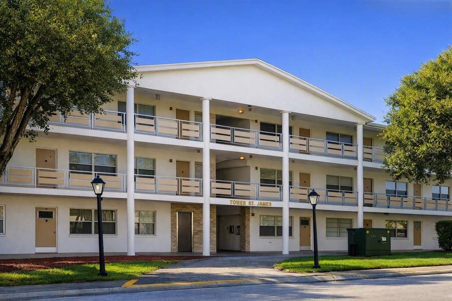 Property photo for 911 WASHINGTON AVENUE, #209, Largo, FL