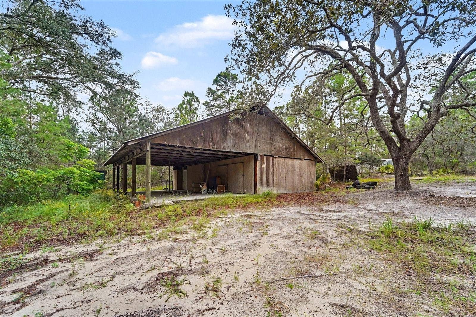 7295 CENTERWOOD AVENUE, Spring Hill, FL 34606 7295 CENTERWOOD AVENUE, Spring Hill, FL 34606