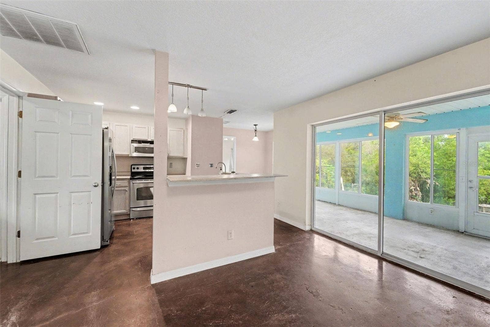 7295 CENTERWOOD AVENUE, Spring Hill, FL 34606 7295 CENTERWOOD AVENUE, Spring Hill, FL 34606