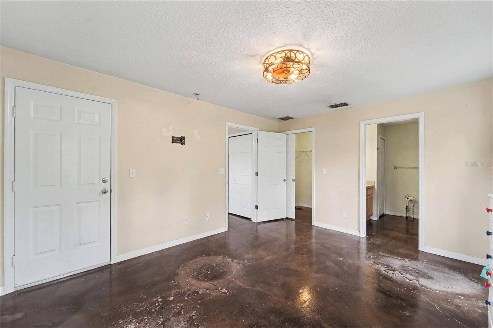 7295 CENTERWOOD AVENUE, Spring Hill, FL 34606 7295 CENTERWOOD AVENUE, Spring Hill, FL 34606