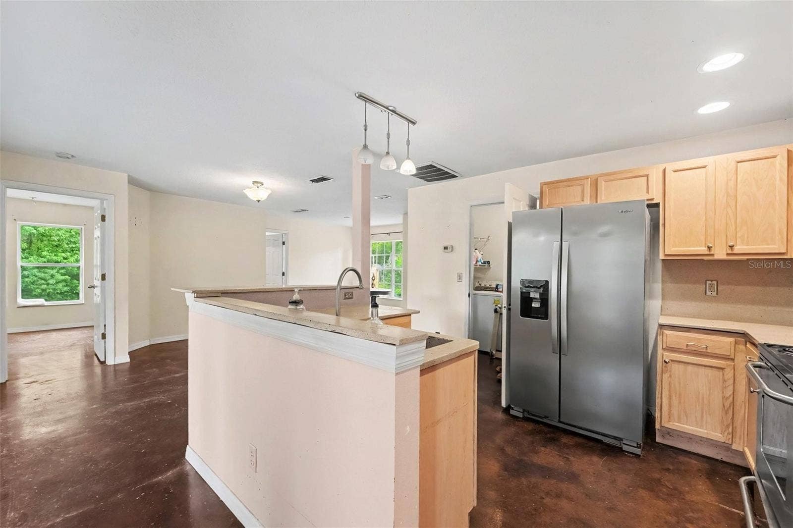 7295 CENTERWOOD AVENUE, Spring Hill, FL 34606 7295 CENTERWOOD AVENUE, Spring Hill, FL 34606