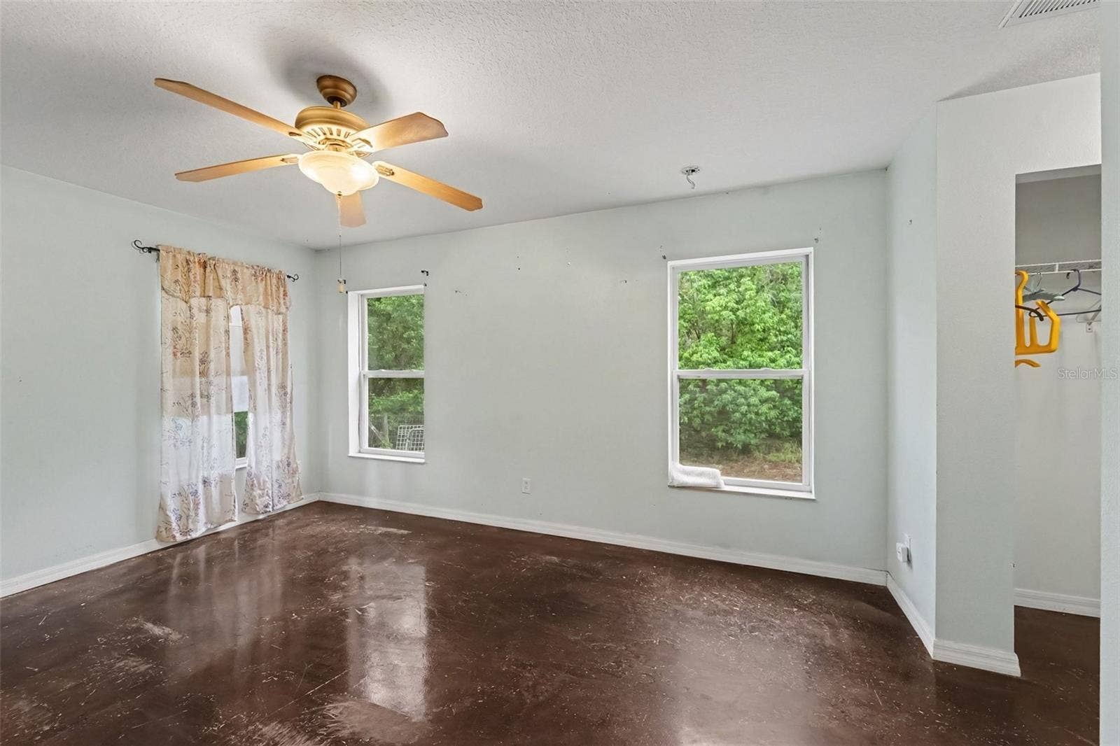 7295 CENTERWOOD AVENUE, Spring Hill, FL 34606 7295 CENTERWOOD AVENUE, Spring Hill, FL 34606