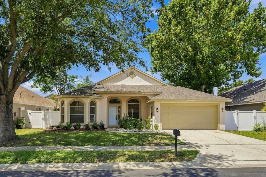 Property photo for 1887 WOOD BEND STREET, Tarpon Springs, FL