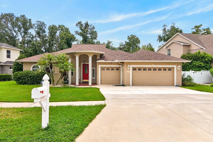 Property photo for 2007 RIVER CROSSING DRIVE, Valrico, FL