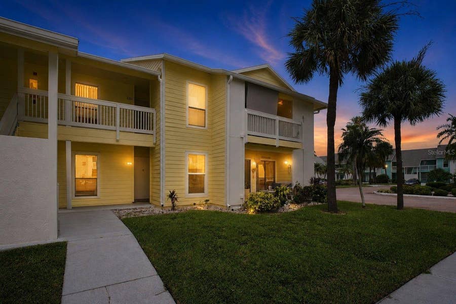 Property photo for 455 ALT 19 S, #17, Palm Harbor, FL