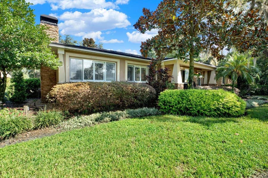 Property photo for 302 BELLE TERRE AVENUE, Temple Terrace, FL