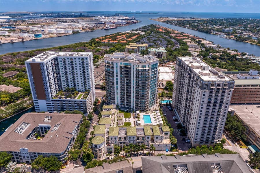 Property photo for 450 KNIGHTS RUN AVENUE, #1004, Tampa, FL