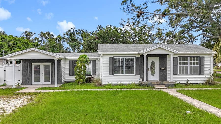 Property photo for 2122 52ND AVENUE N, St Petersburg, FL