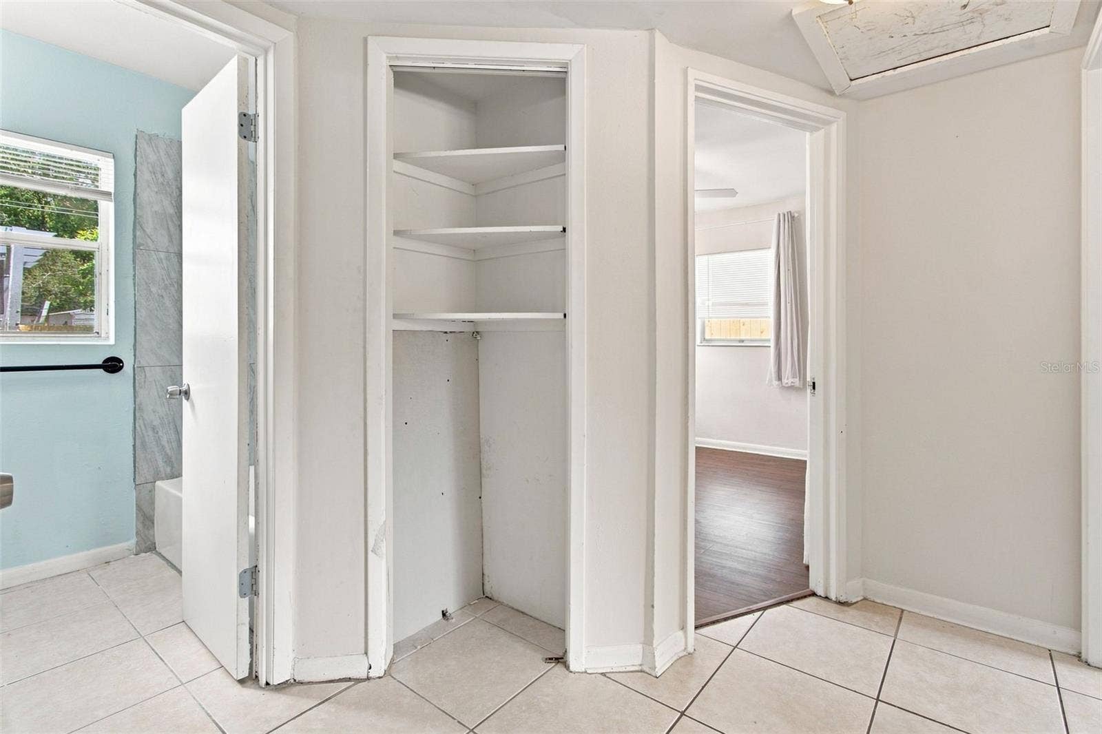 2002 E HAMILTON AVENUE, Tampa, FL 33610