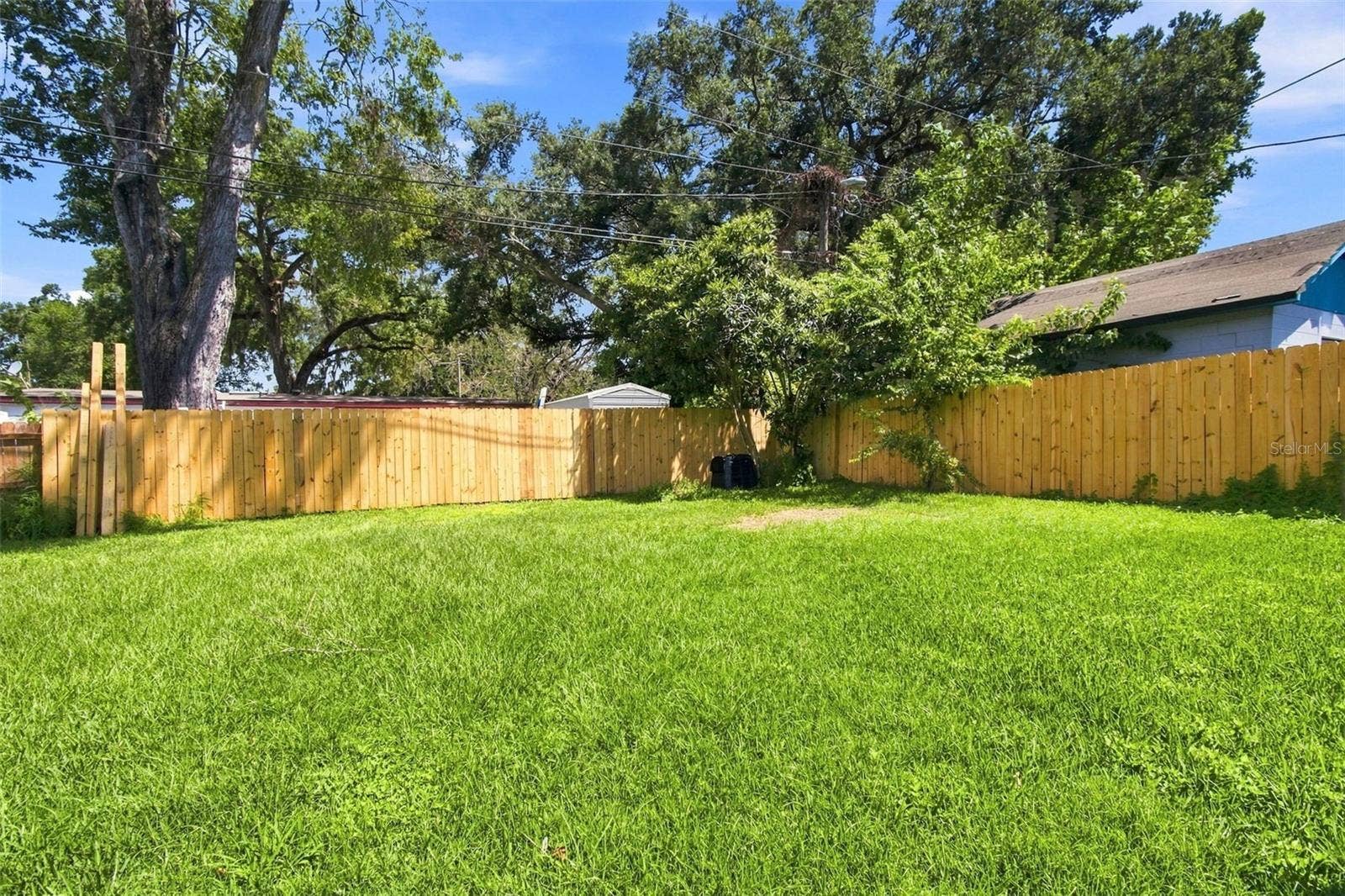 2002 E HAMILTON AVENUE, Tampa, FL 33610