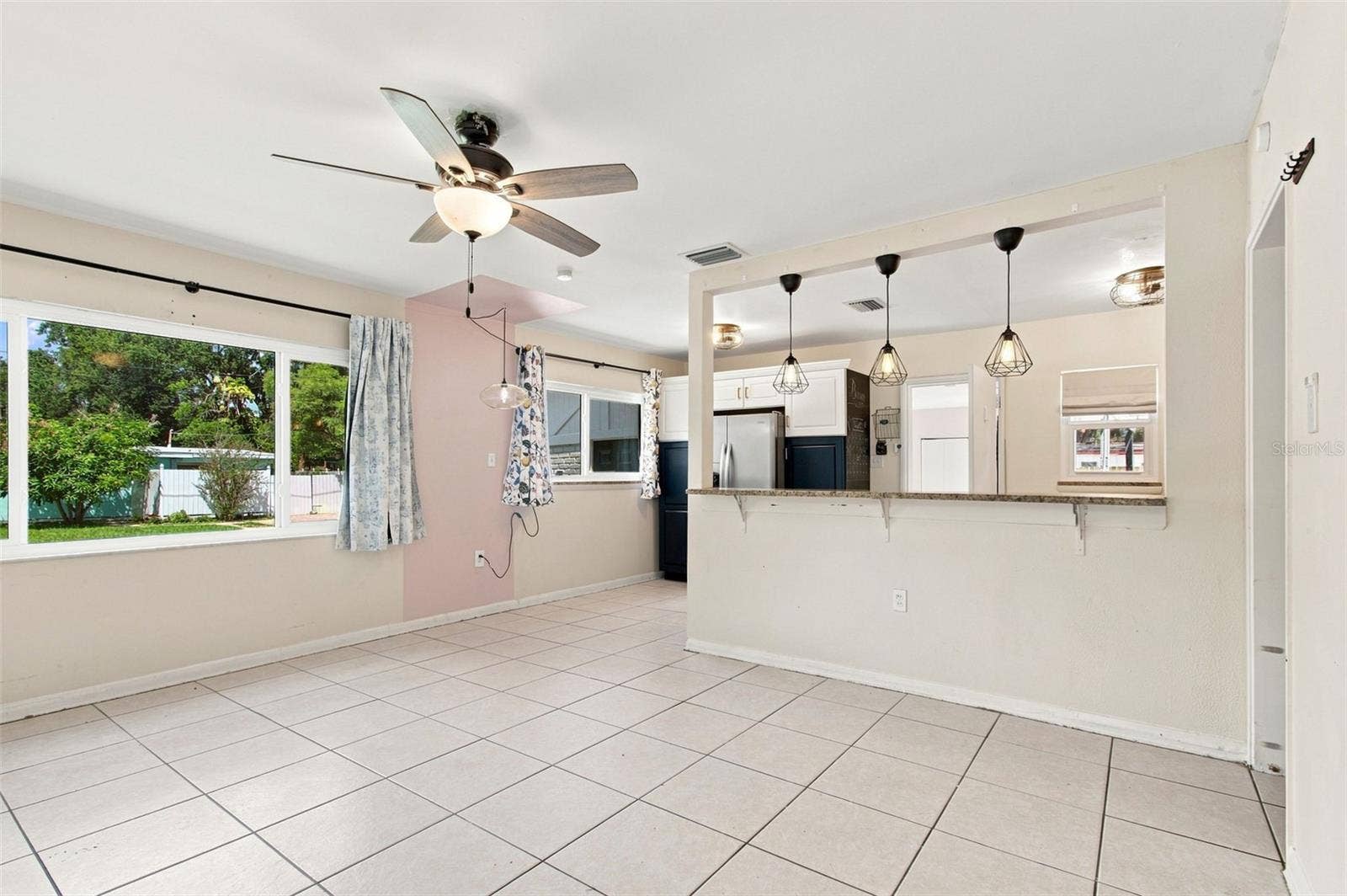 2002 E HAMILTON AVENUE, Tampa, FL 33610