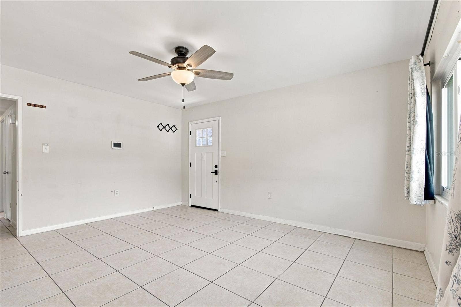 2002 E HAMILTON AVENUE, Tampa, FL 33610