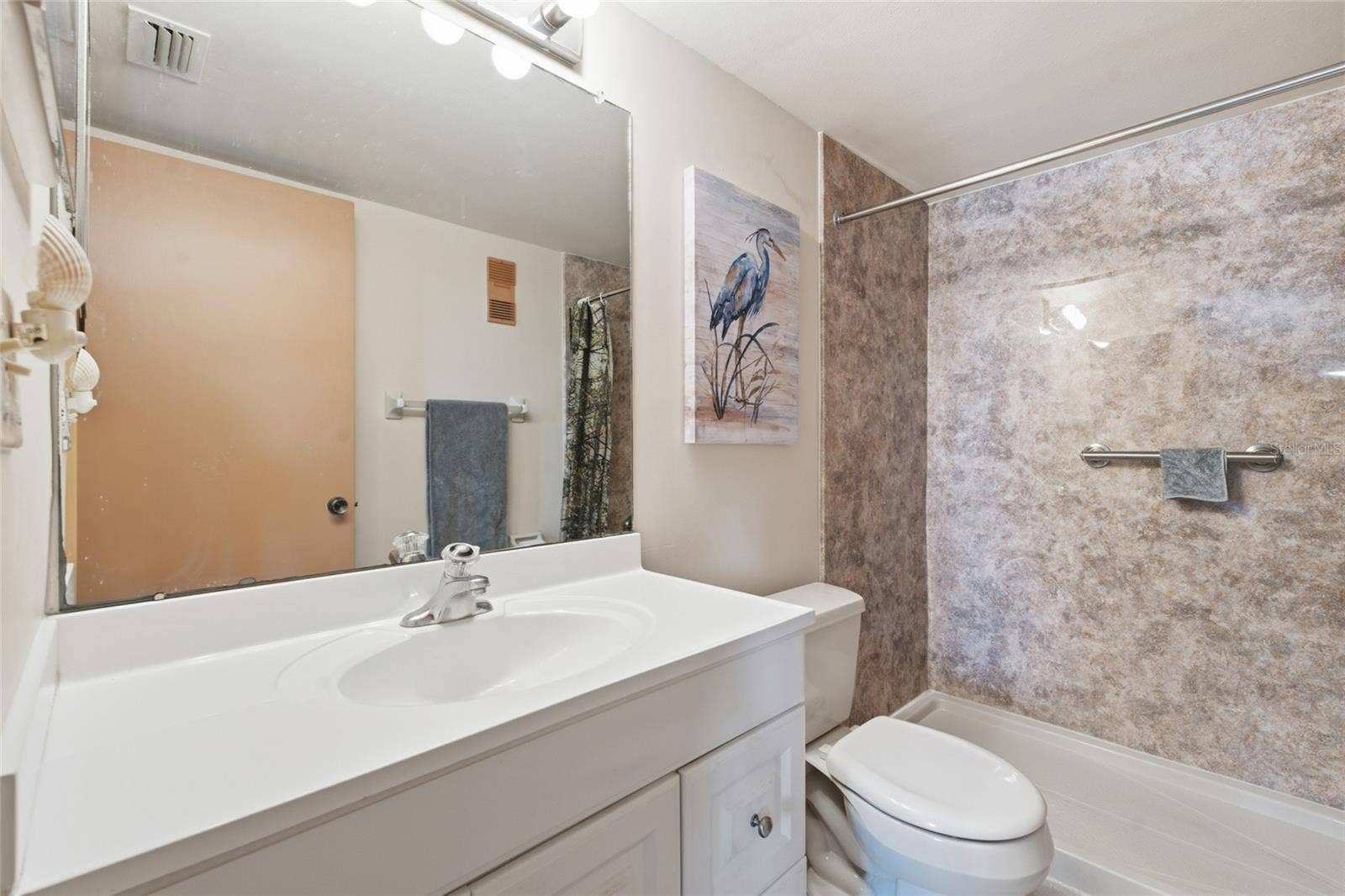 175 116TH AVENUE, #206, Treasure Island, FL 33706 175 116TH AVENUE, #206, Treasure Island, FL 33706