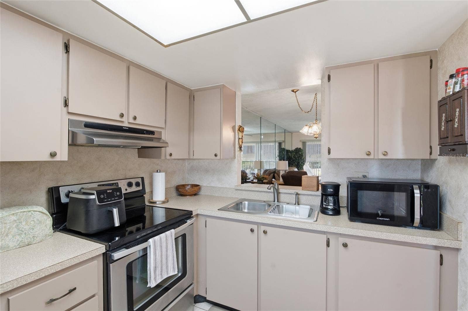 175 116TH AVENUE, #206, Treasure Island, FL 33706 175 116TH AVENUE, #206, Treasure Island, FL 33706