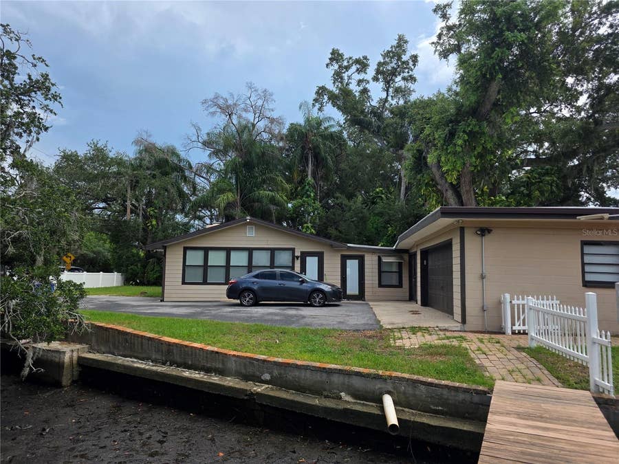 Property photo for 8816 MEMORIAL HIGHWAY, Tampa, FL