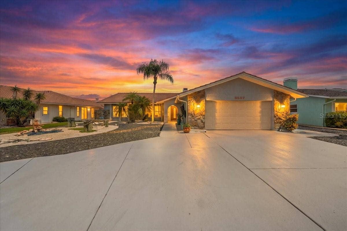 3537 SEAWAY DRIVE, New Port Richey, FL 34652 3537 SEAWAY DRIVE, New Port Richey, FL 34652