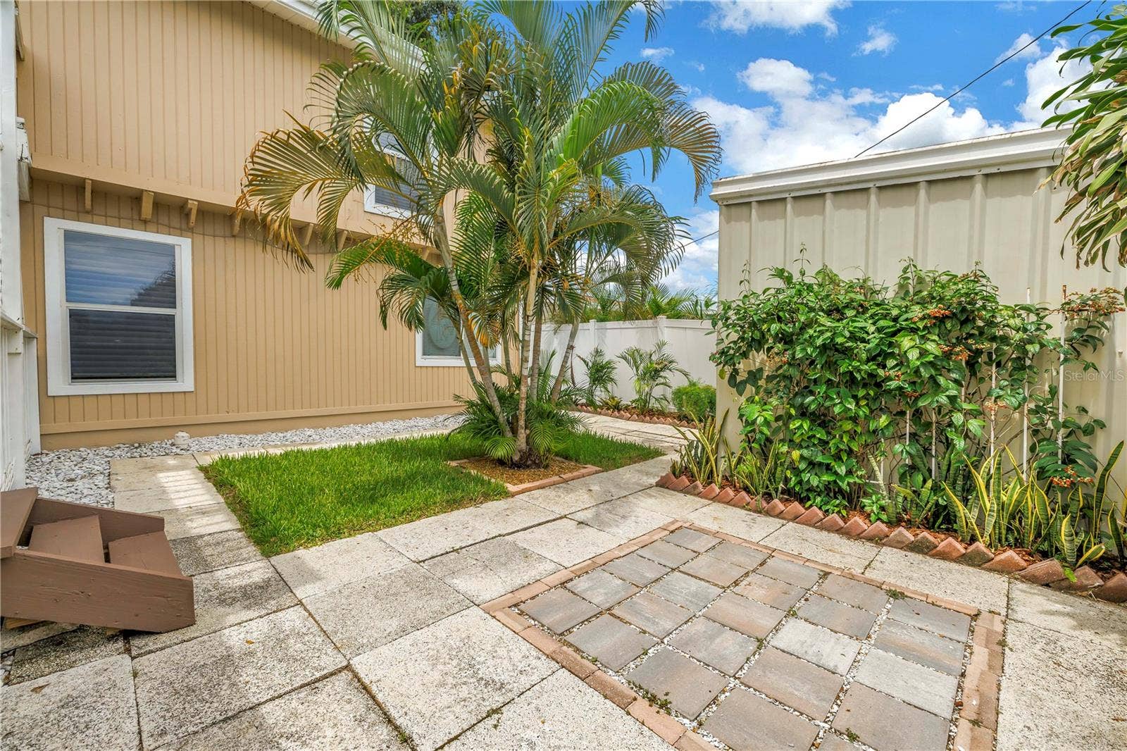 7999 RIDGE ROAD, Seminole, FL 33772 7999 RIDGE ROAD, Seminole, FL 33772