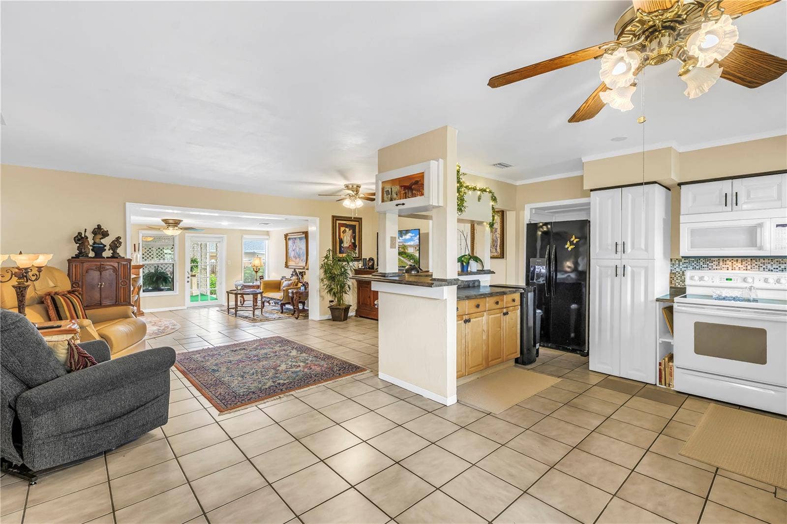 7999 RIDGE ROAD, Seminole, FL 33772 7999 RIDGE ROAD, Seminole, FL 33772