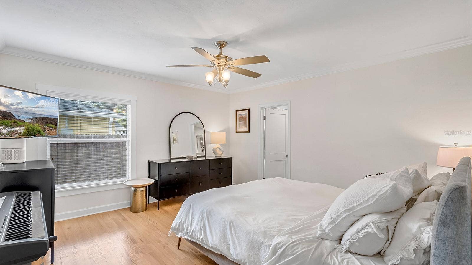 1819 LAKE SUE DRIVE, Orlando, FL 32803 1819 LAKE SUE DRIVE, Orlando, FL 32803