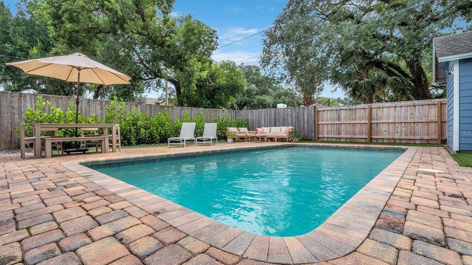 1819 LAKE SUE DRIVE, Orlando, FL 32803 1819 LAKE SUE DRIVE, Orlando, FL 32803