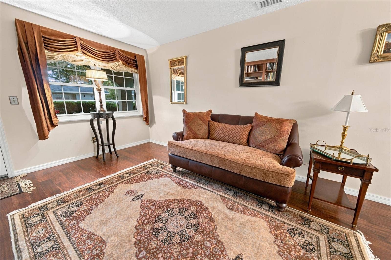 11200 102ND AVENUE, #15, Seminole, FL 33778 Living Room