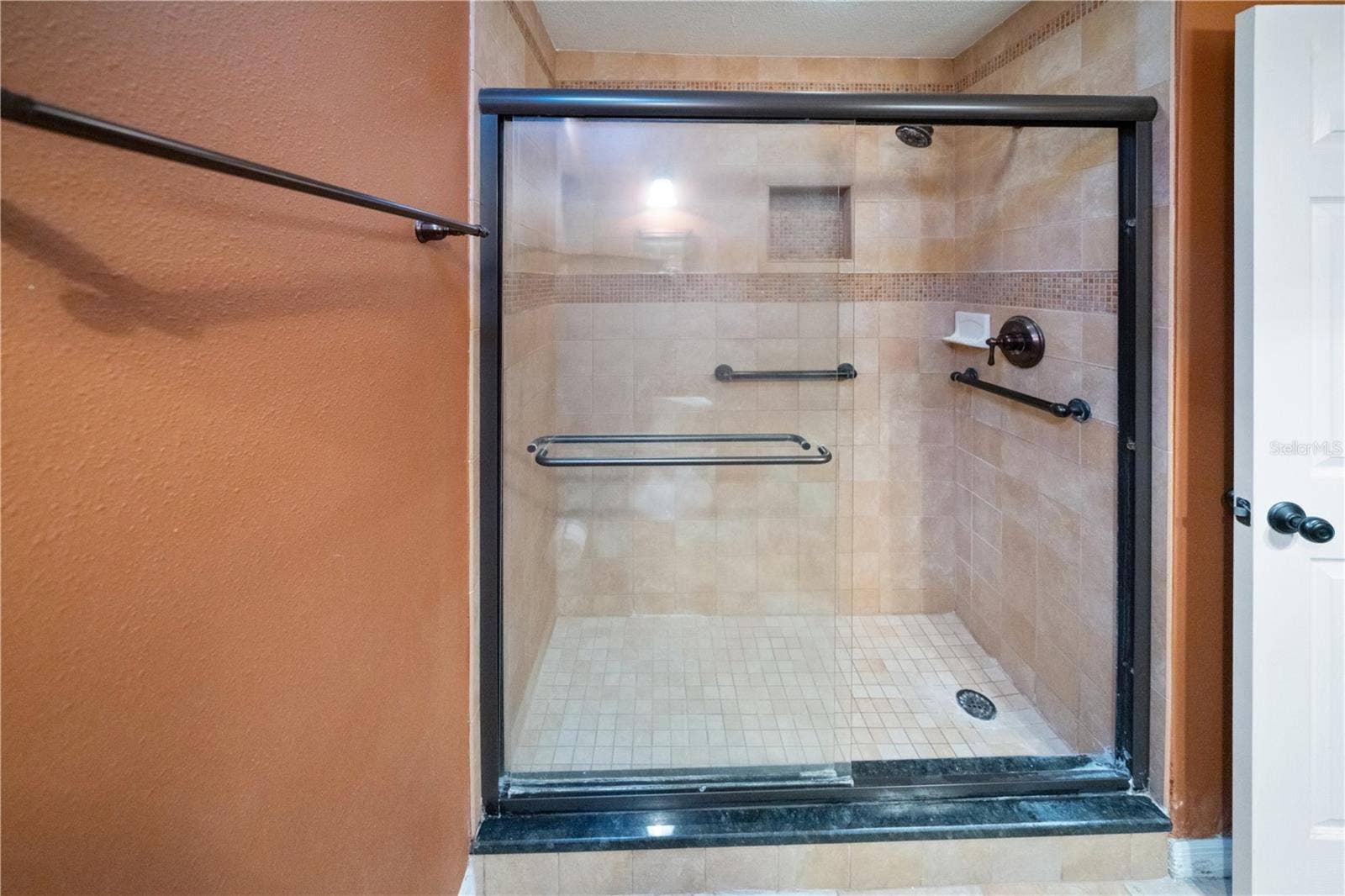 11200 102ND AVENUE, #15, Seminole, FL 33778 Bathroom