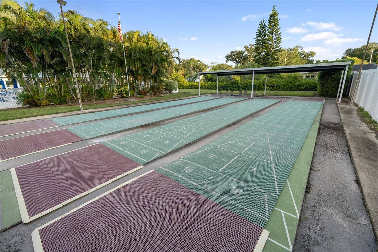 11200 102ND AVENUE, #15, Seminole, FL 33778 Community Shuffleboard