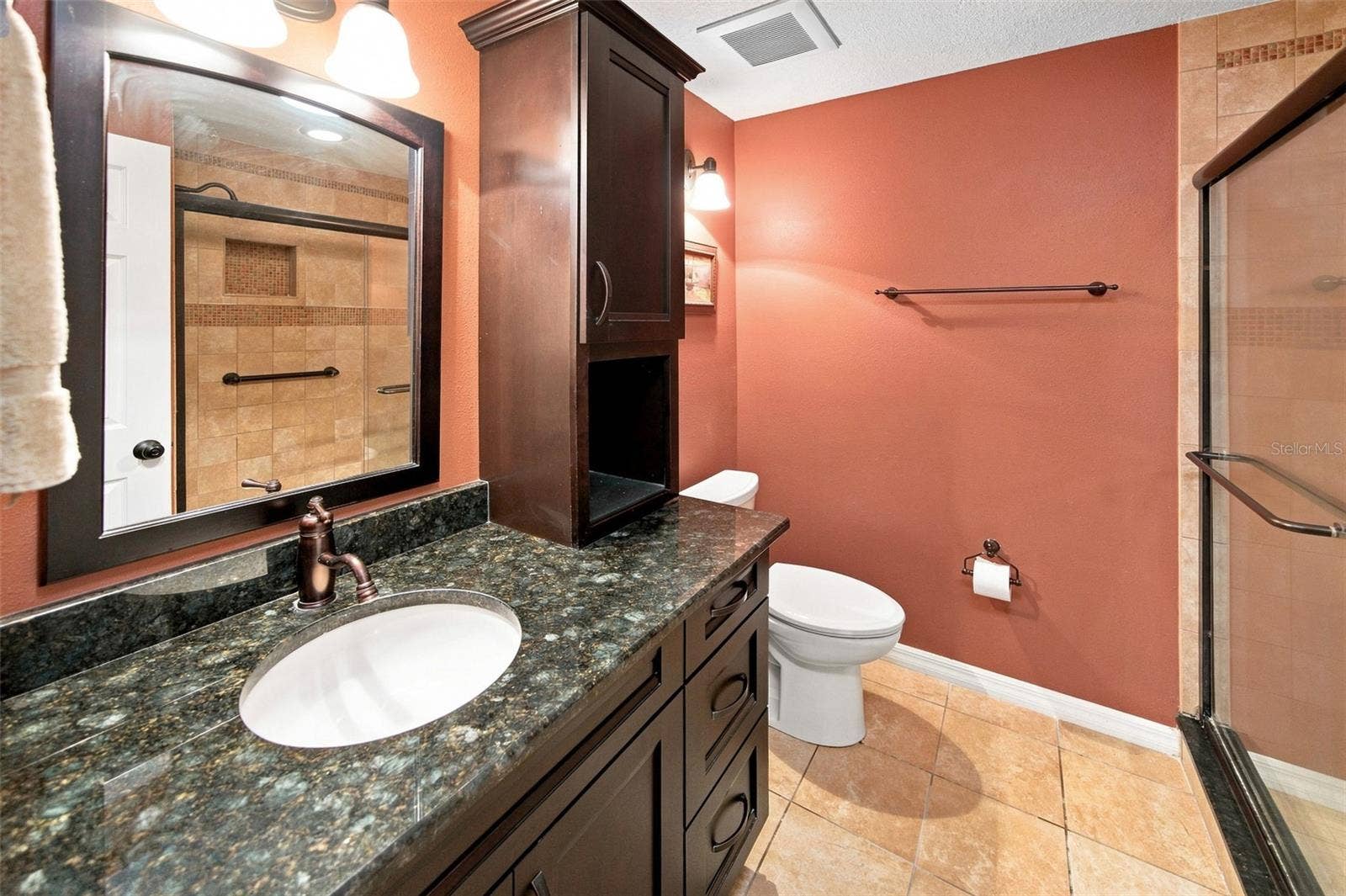 11200 102ND AVENUE, #15, Seminole, FL 33778 Bathroom